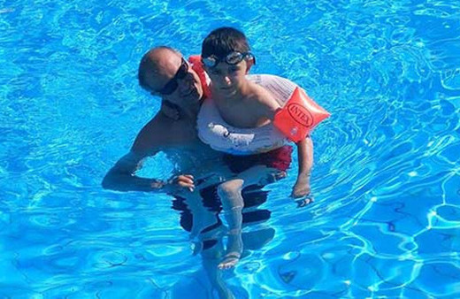 Beş yıldızlı otelin havuzunda dehşet anları