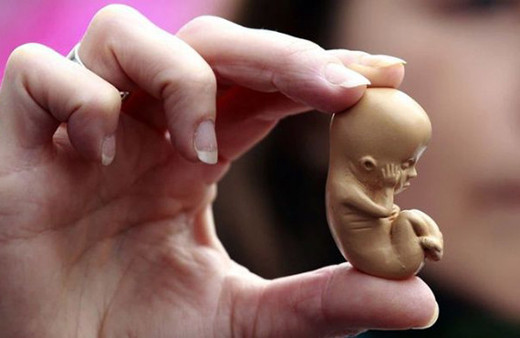 İnsan genleri değiştirildi: Tasarım bebekler eliyor