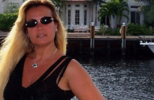 Filiz Aker'in ailesine bakın annesini meğer... Şoke olacaksınız!