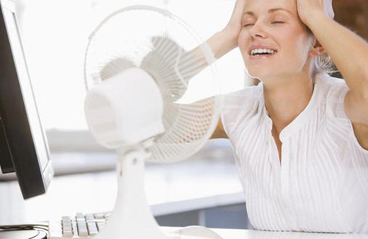 Sıcaklarda ofiste çalışırken rahatlamanın yolları! 