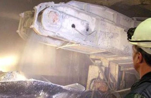 Maden ocağını su bastı! 17 işçi kayıp