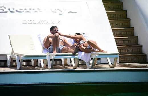 Ebru Şallı'nın evli sevgilisi Uğur Akkuş terk edildi!