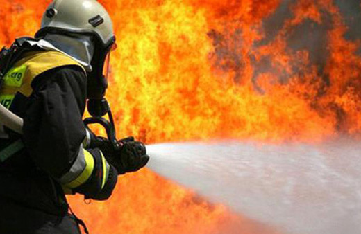 Esenyurt'ta ayakkabı fabrikasında yangın