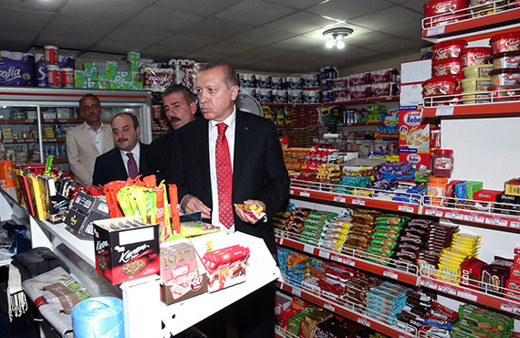 Cumhurbaşkanı Erdoğan Rize'de  alışveriş yaptı