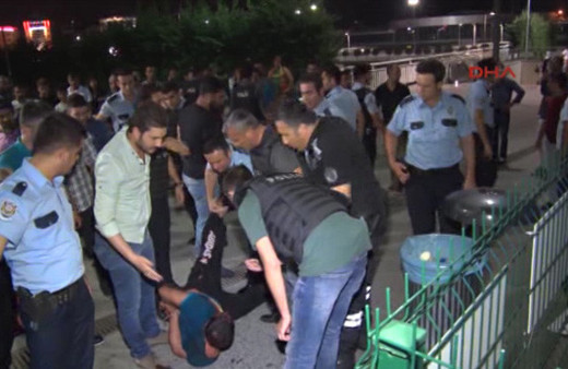 Yenikapı metro istasyonunda madde bağımlısı dehşet saçtı