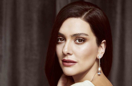 Hayranlarından Bergüzar Korel'e duygulandıran yaş günü hediyesi