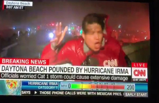  CNN Muhabirinin kasırgada zor anları