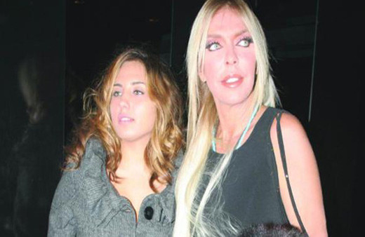 Ahu Tuğba, Miami'deki kızı Anjelik'e ulaşamıyor