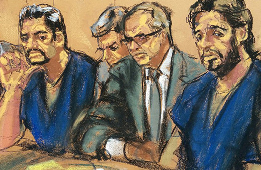 Zarrab mahkemeye ayakları zincirli getirildi