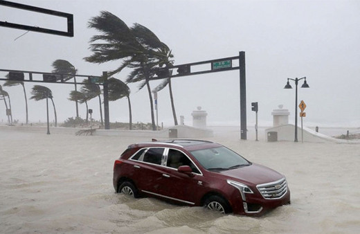 Irma kasırgasında son durum! Vali şok etti: Geri dönmeyin!