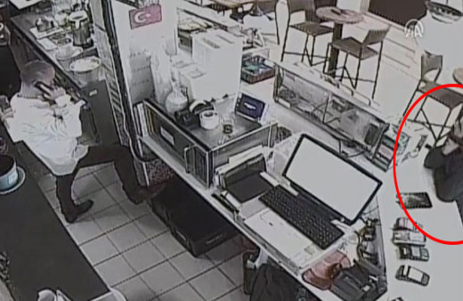 Türkiye'de ünlüleri dolandıran Sedat Doğan Brezilya'da hırsızlıktan yakalandı