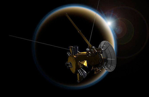Cassini'den Titan'a 'elveda öpücüğü'