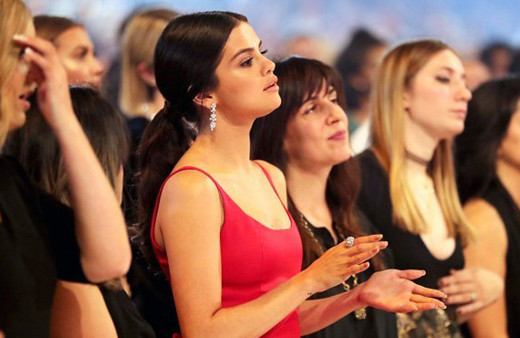 Selena Gomez'den böbrek itirafı