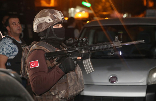 Esenyurt'ta helikopter destekli uyuşturucu operasyonu