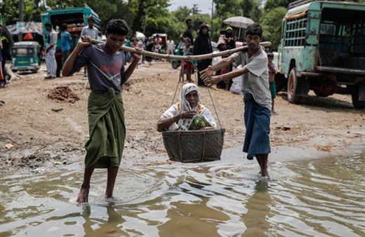 Arakanlı kadının anlattıkları tüyler ürpetti: Bir gece ansızın...
