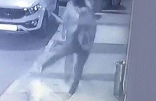 Kaybolan köpeğini ararken izlediği kamera kaydıyla şoke oldu