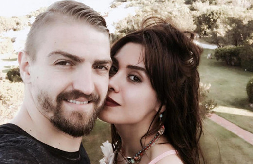 Caner Erkin Şükran Ovalı'ya öyle bir hediye verdi ki fiyatı dudak uçuklatacak!