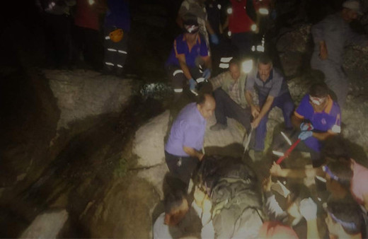 Niğde'de acı olay menengiç toplarken düşüp öldü