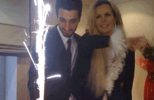 Harika Avcı'nın kendisinden 25 yaş küçük eşine bakın annesini dövdü!