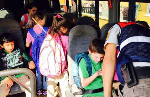 Öğrenci servisinde Jandarmayı dumur eden görüntü