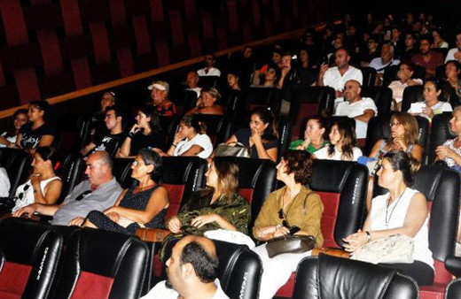 Çalgı Çengi ekibi hayranlarıyla buluştu