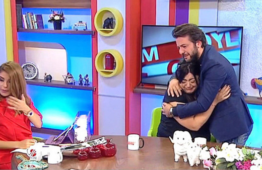 Demet Akalın'ın kuzeni canlı yayında Nihat Doğan'ı ağlattı