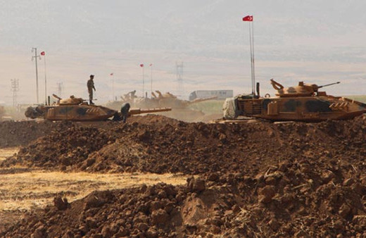 Suriye sınırında askeri hareketlilik sürüyor