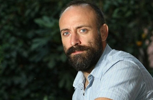 Halit Ergenç isyan etti "ilk evliliğimi bitirmemin Bergüzar ile..."