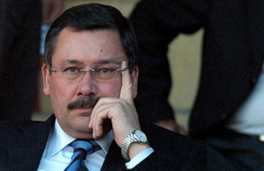 Melih Gökçek'in yerine kim gelir koltuğun iki güçlü adayı!