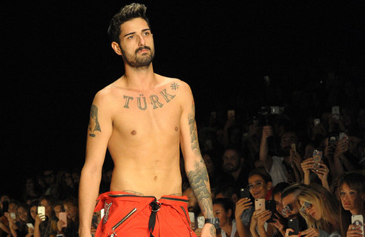 İdo'nun podyum fiyatı dudak uçuklatacak