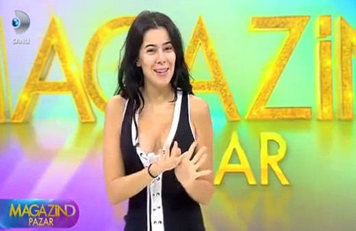 Asena Atalay canlı yayında gönderme yaptı