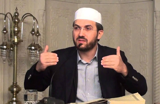 CHP'li vekilden o ilahiyatçıya cımbız ve kot pantolon