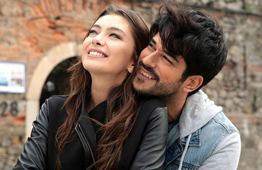 Kara Sevda Emmy'e aday oldu!