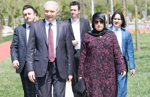 Kimdir bu Mevlüt Uysal aslen nereli eşi Hatice Uysal ile...