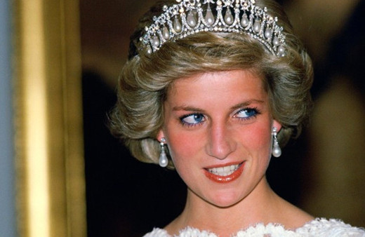 Prenses Diana'nın daha önce hiç görülmemiş fotoğrafları sızdı