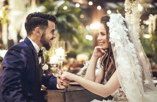 En çok o merak ediliyordu imzayı atar atmaz değiştirdi