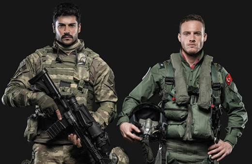 Merakla beklenen filmden ilk kare