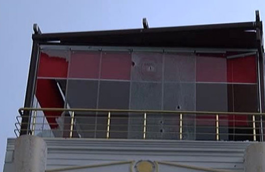 İstanbul'un göbeğinde kafeye kurşun yağdırdılar