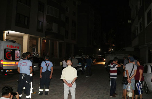 Apartmanı ayağa kaldıran kokunun sebebi bakın neymiş