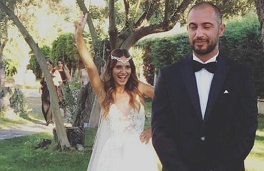 Ünlü oyuncu Nilay Deniz kır düğünüyle muradına erdi