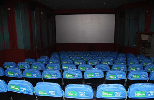 Beyoğlu'ndaki ünlü sinemayı su bastı!