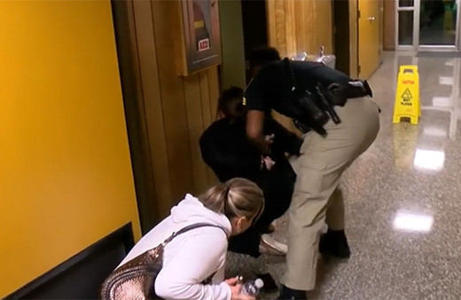 Maaşlardan şikayet eden öğretmen gözaltına alındı!