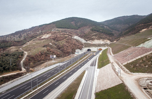 İstanbul ile İzmir arası ulaşımı 9 saatten 3.5 saate iniyor!