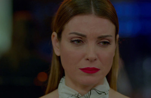 Kalbimdeki Deniz 52.yeni bölüm Alihan ve Deniz'in savaşına bakın