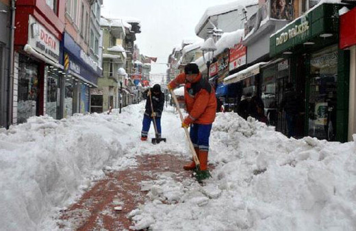 Bartın'da pazartesi okullar tatil mi valiliğin 15 Ocak kararı