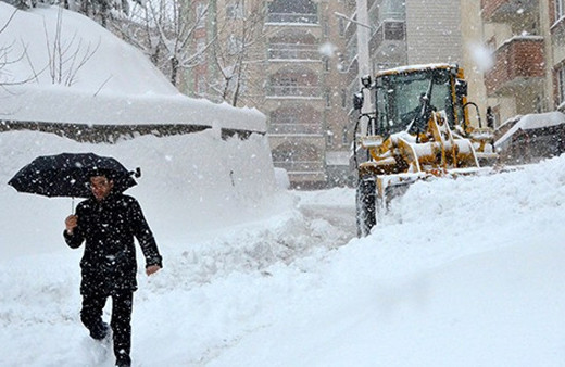 Ağrı'da pazartesi okullar tatil mi valiliğin 15 Ocak kararı