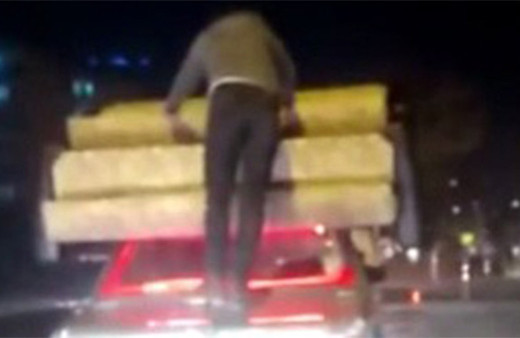 İzmir'de 'Yok artık' dedirten görüntü!