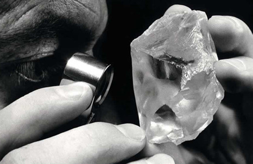 Afrika'da 910 karatlık elmas bulundu