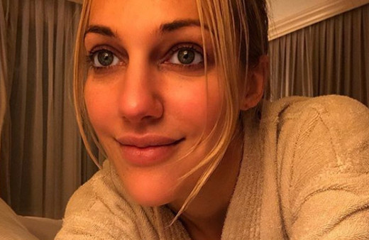 Meryem Uzerli küvette çırılçıplak paylaşmıştı skandal kovdurdu