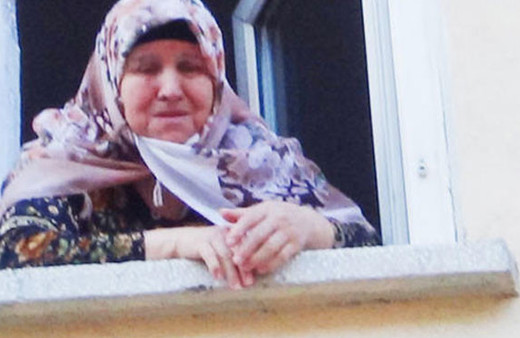 Isparta'da şehit olan askerlerimizin evlerine ateş düştü